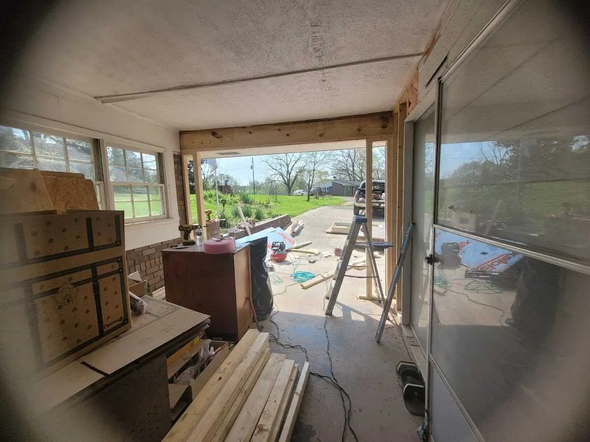 Air movers and dehumidifier for Drying & Dehumidification in Duvall